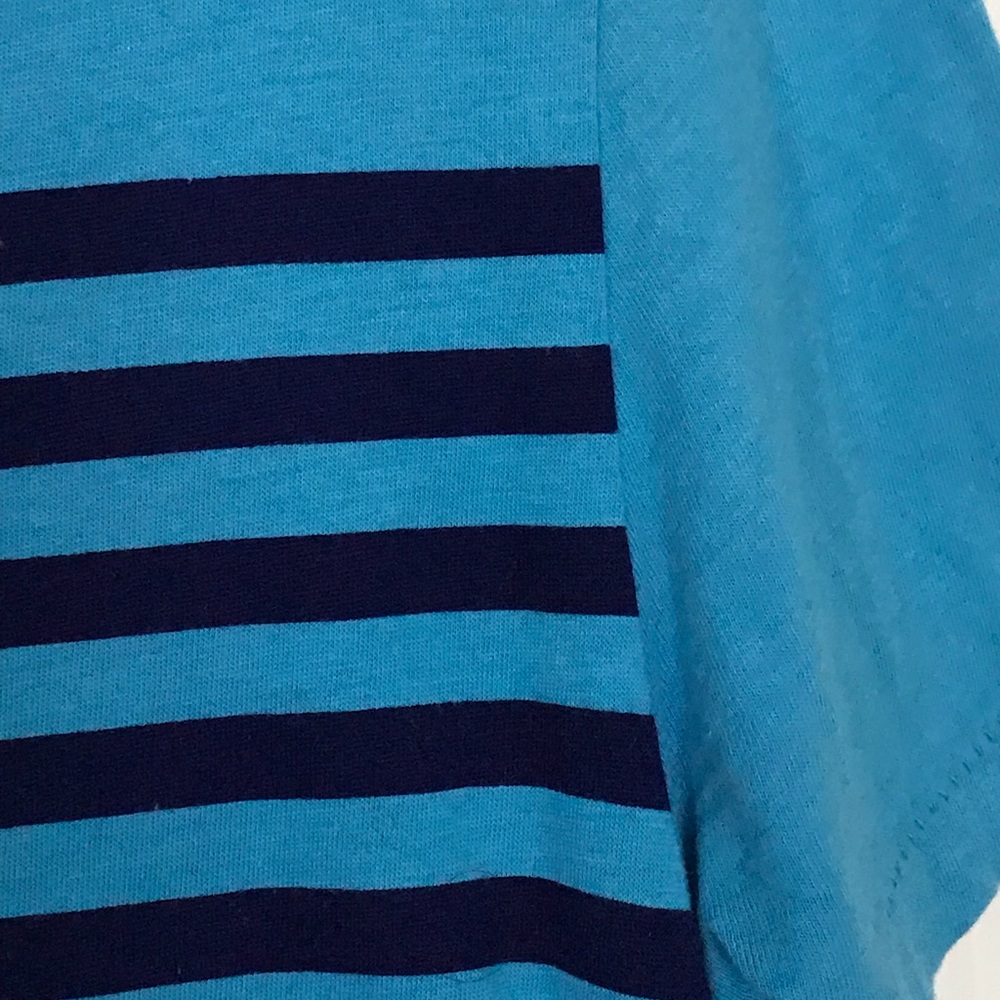 V-neck t-shirt - Picture 3 of 4